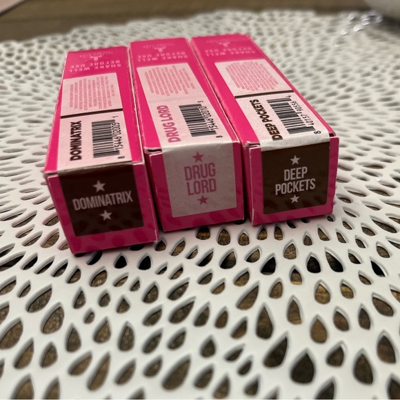 ⭐️ X3 Jeffree Star Bold Lipstick - Picture 2 of 6